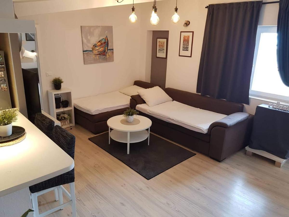 Apartment Silvija Макарска Екстериор снимка
